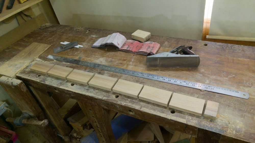 Tablas de flor morado